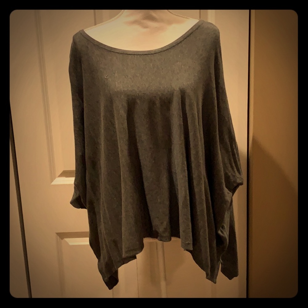 Express Gray 3/4 Sleeve Top